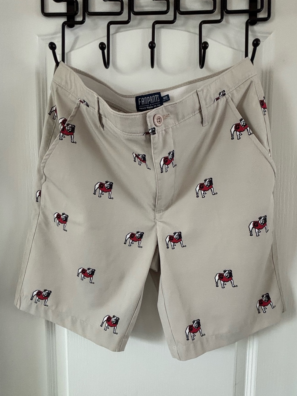 UGA Georgia Bulldog Print Tech Khaki Critter Shorts Fanpants Size 32